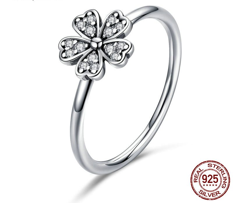 Sparkling daisy on sale flower ring