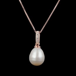 Colier White Pearl din argint placat cu aur rose de 18K